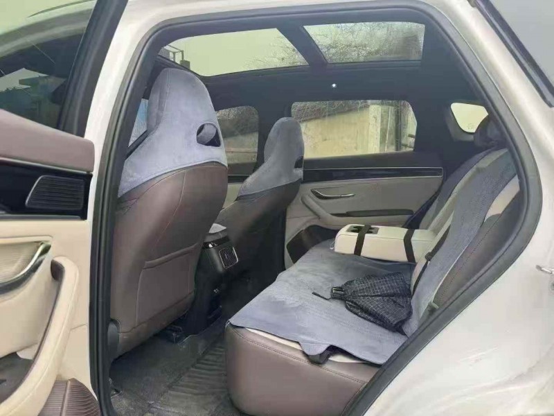 长治25年比亚迪宋5