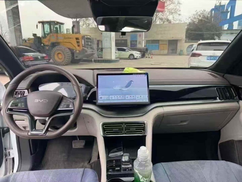 长治25年比亚迪宋6