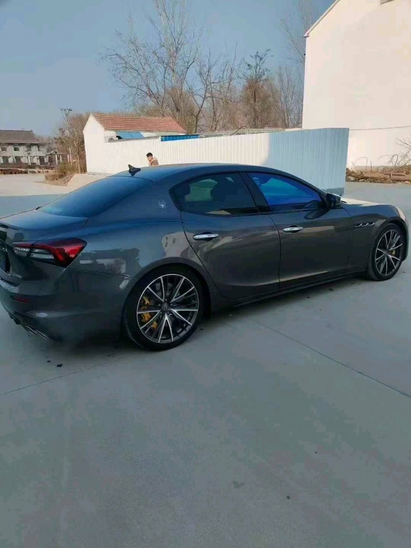 菏泽20年玛莎拉蒂Ghibli3