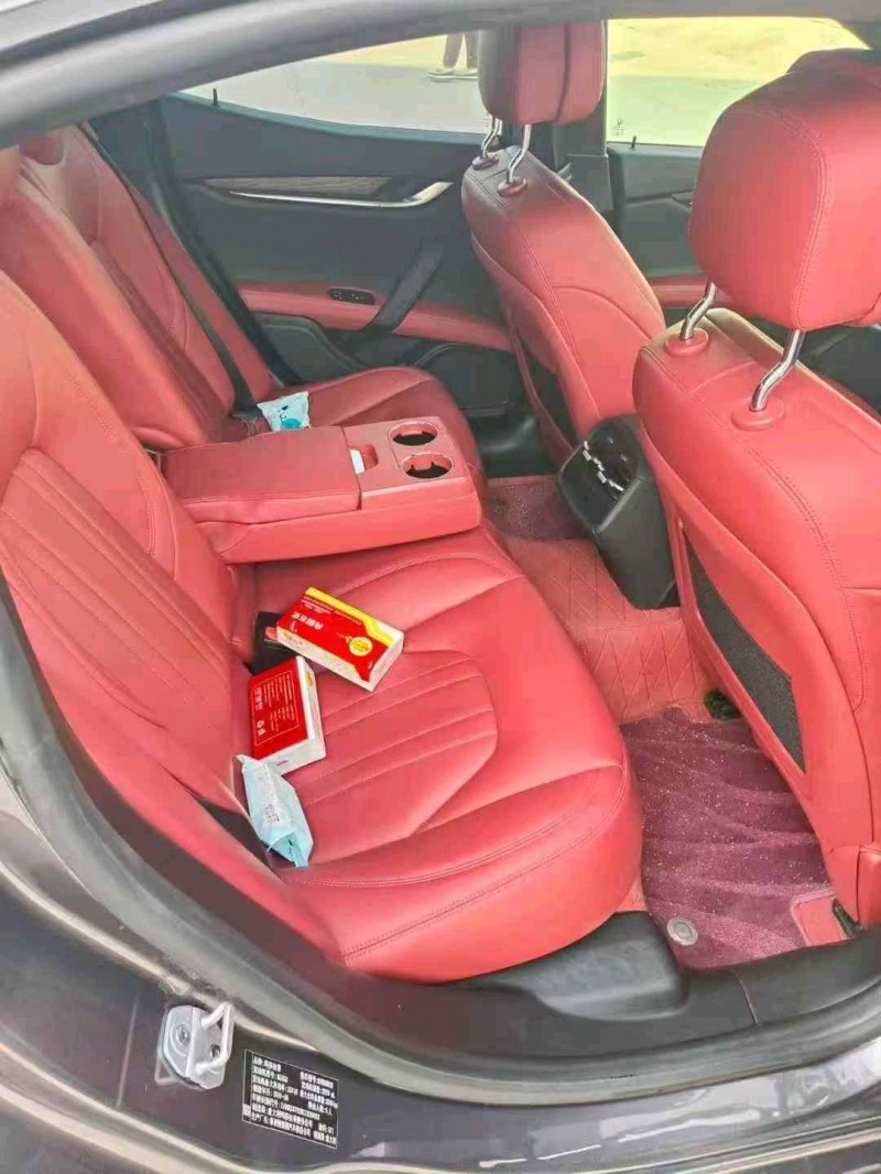 菏泽20年玛莎拉蒂Ghibli8