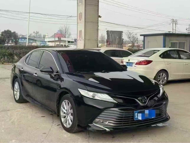 安陽18年豐田凱美瑞3