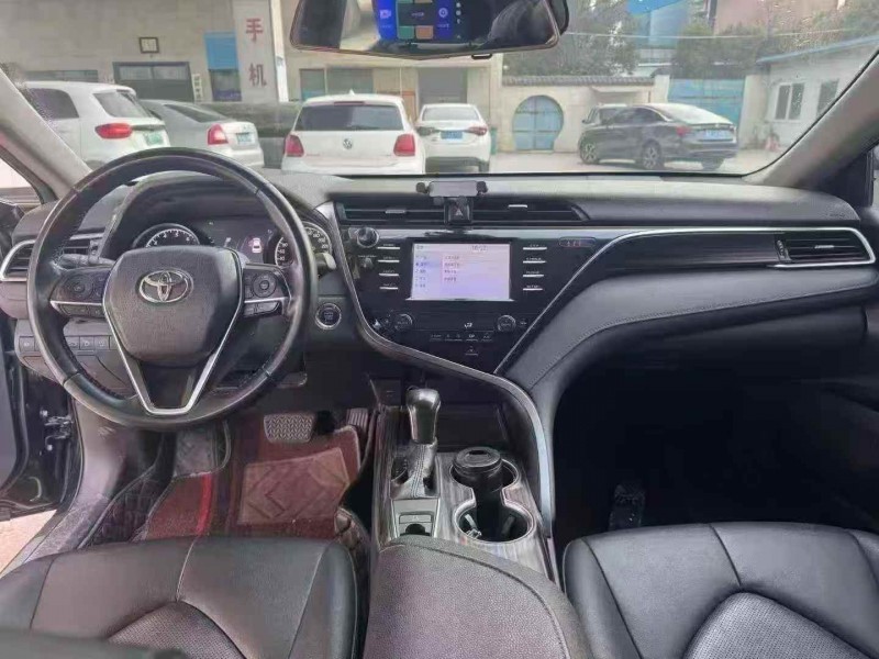 安陽18年豐田凱美瑞6