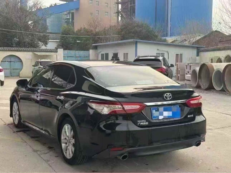 安陽18年豐田凱美瑞8