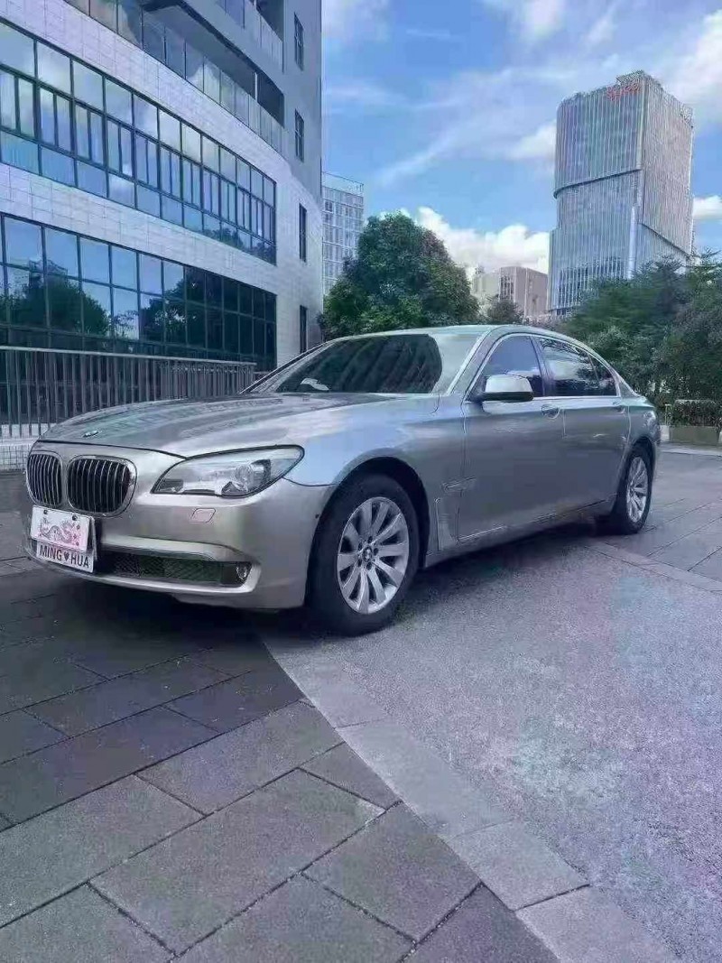佛山12年宝马7系3