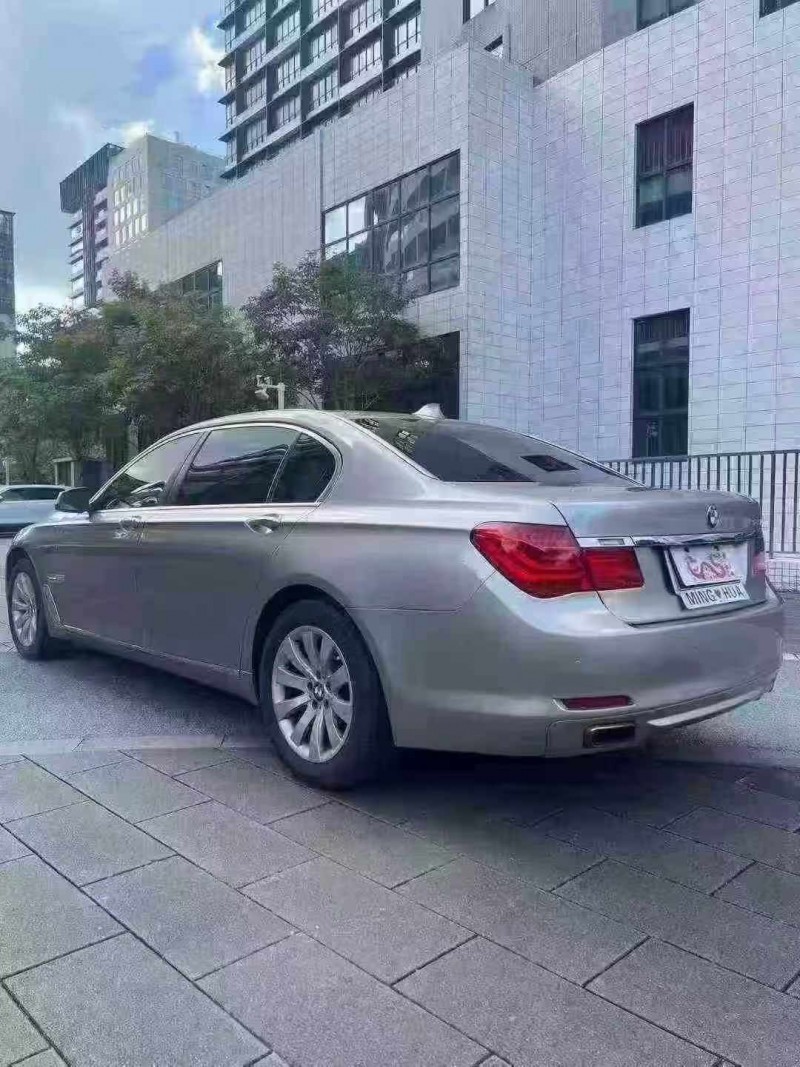 佛山12年宝马7系4