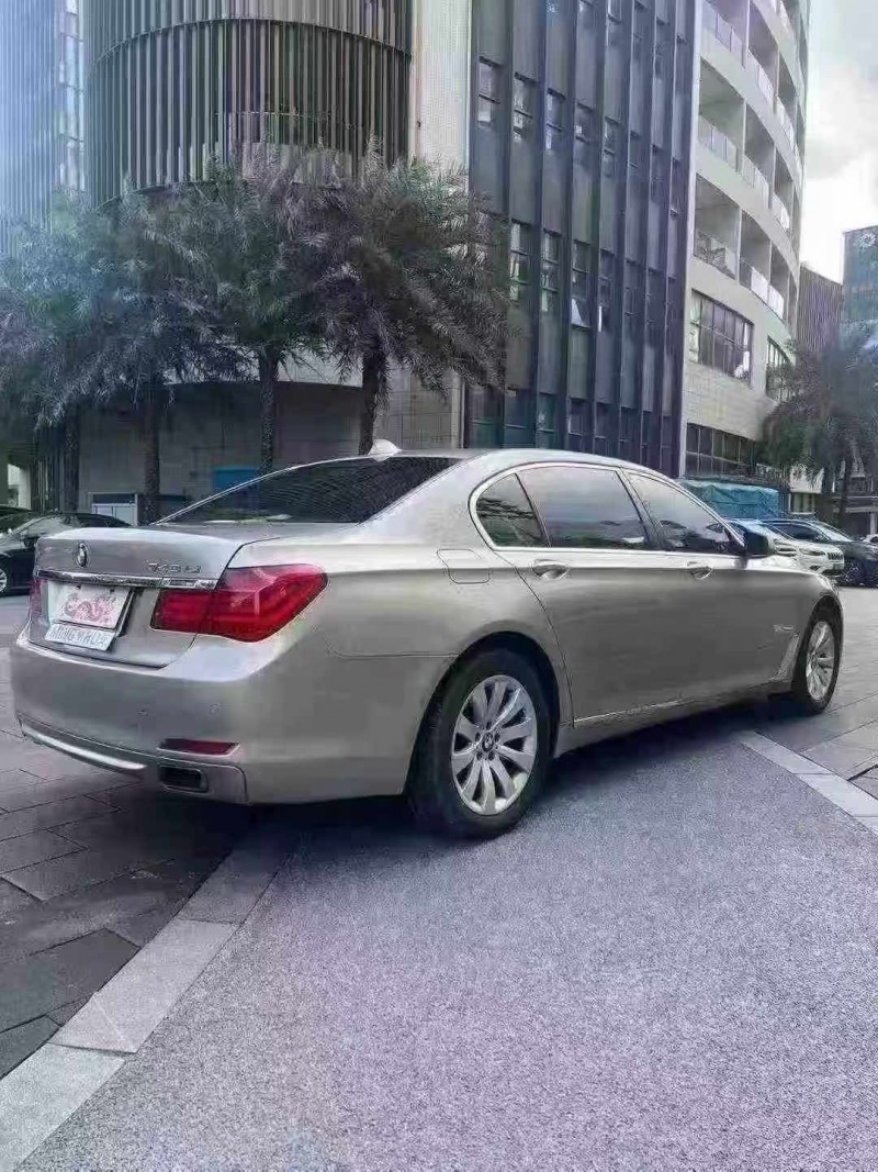 佛山12年宝马7系5