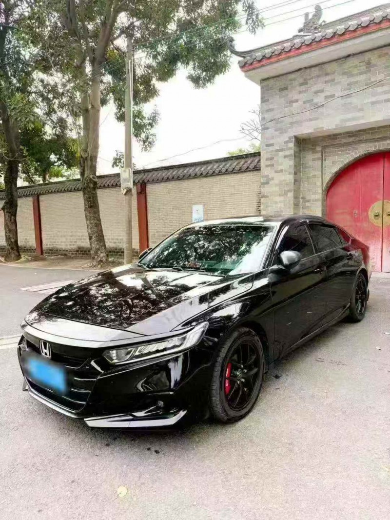 湛江22年本田雅阁3