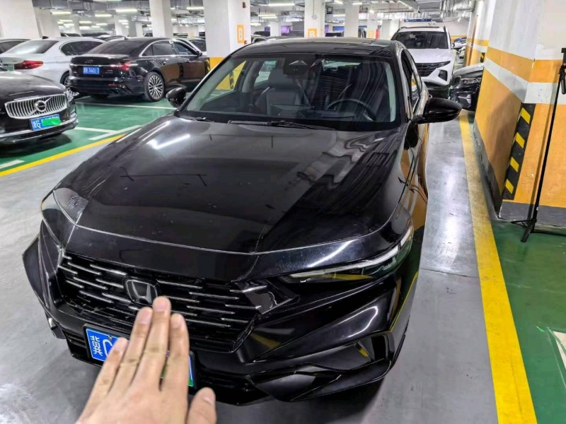 临沂25年本田雅阁1