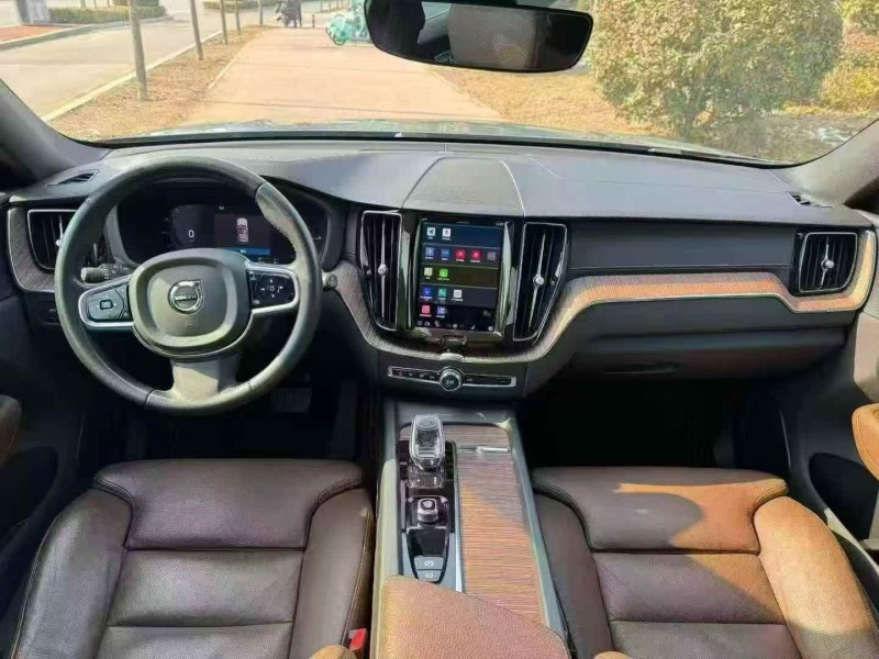 潍坊22年沃尔沃XC605