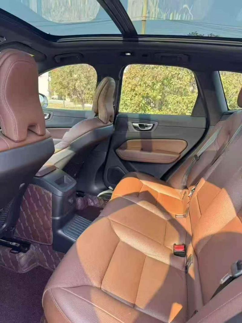 潍坊22年沃尔沃XC606