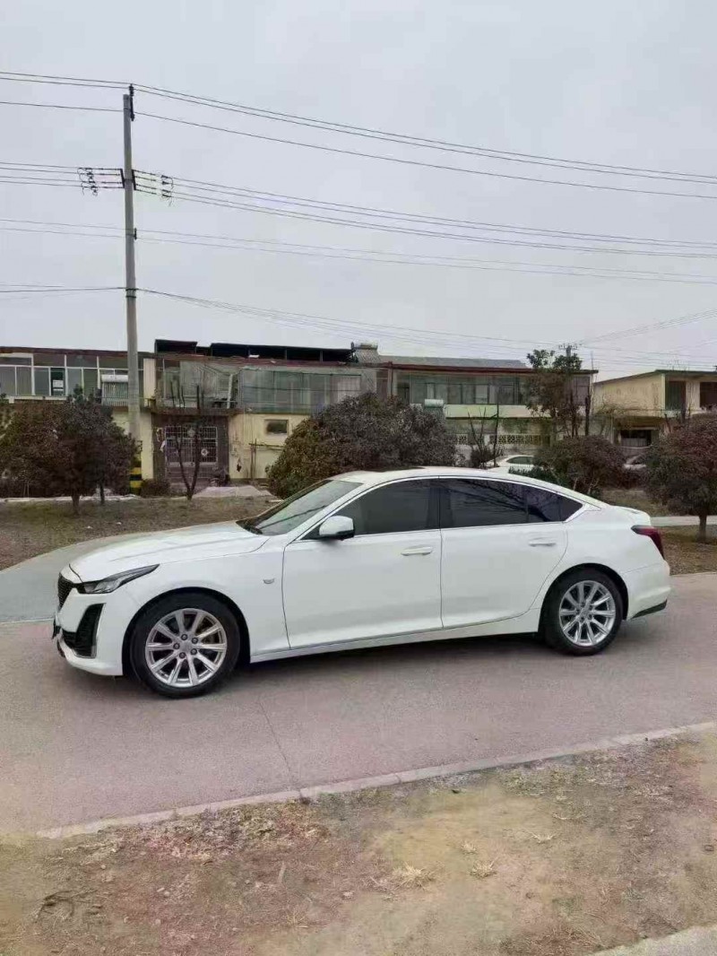 济宁21年凯迪拉克CT53