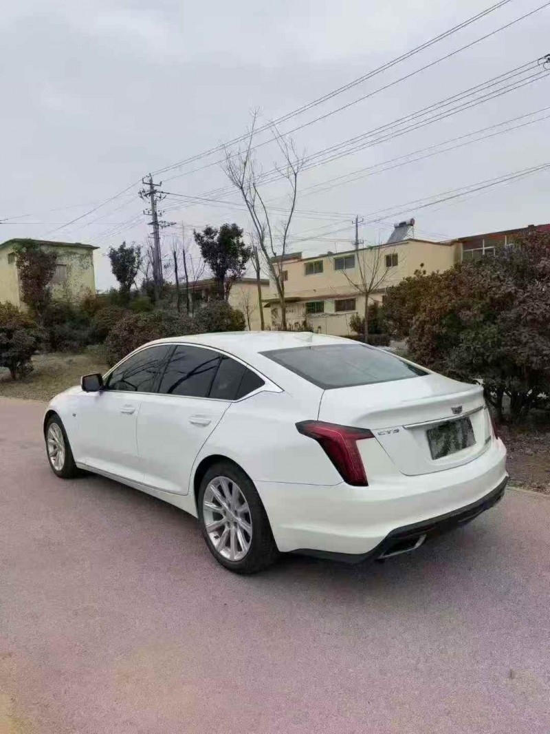 济宁21年凯迪拉克CT57