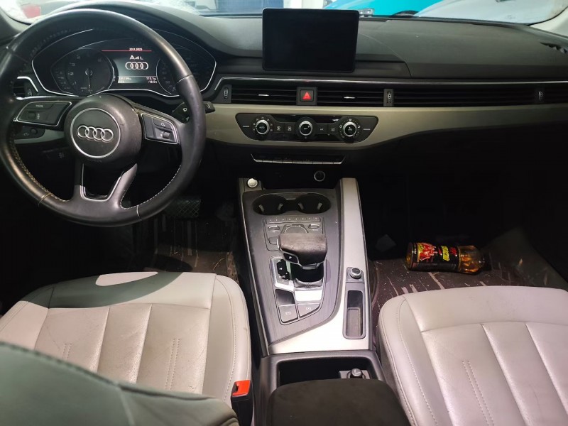 成都18年奥迪A4L4