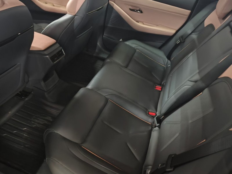 成都23年长安汽车深蓝5