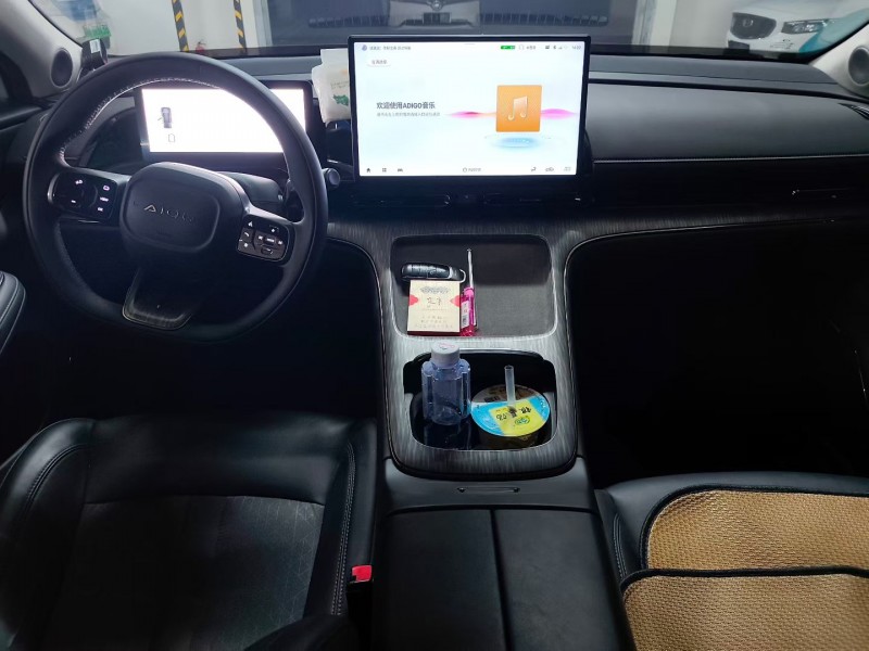 成都24年传祺埃安S4