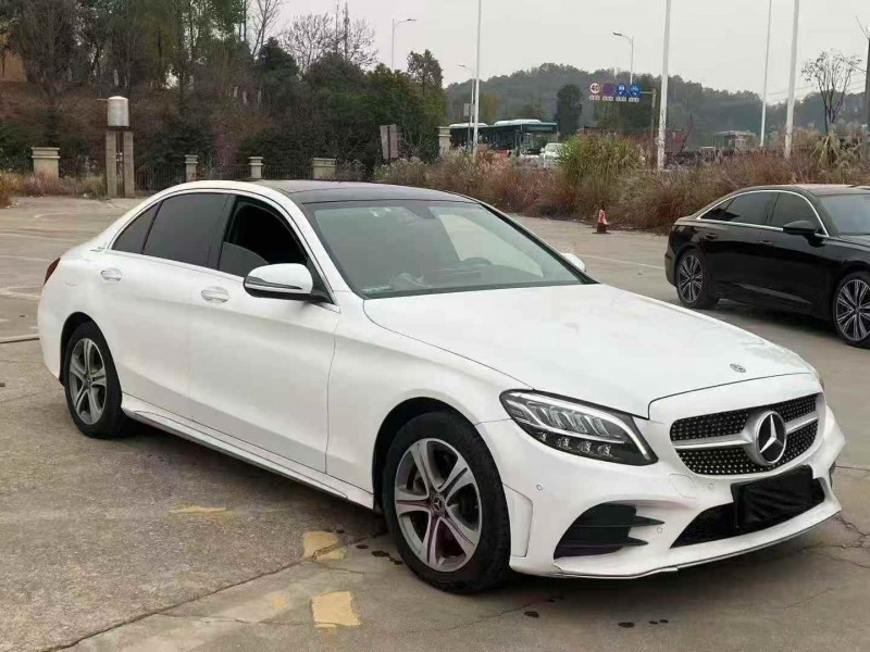 吉安21年奔驰C3