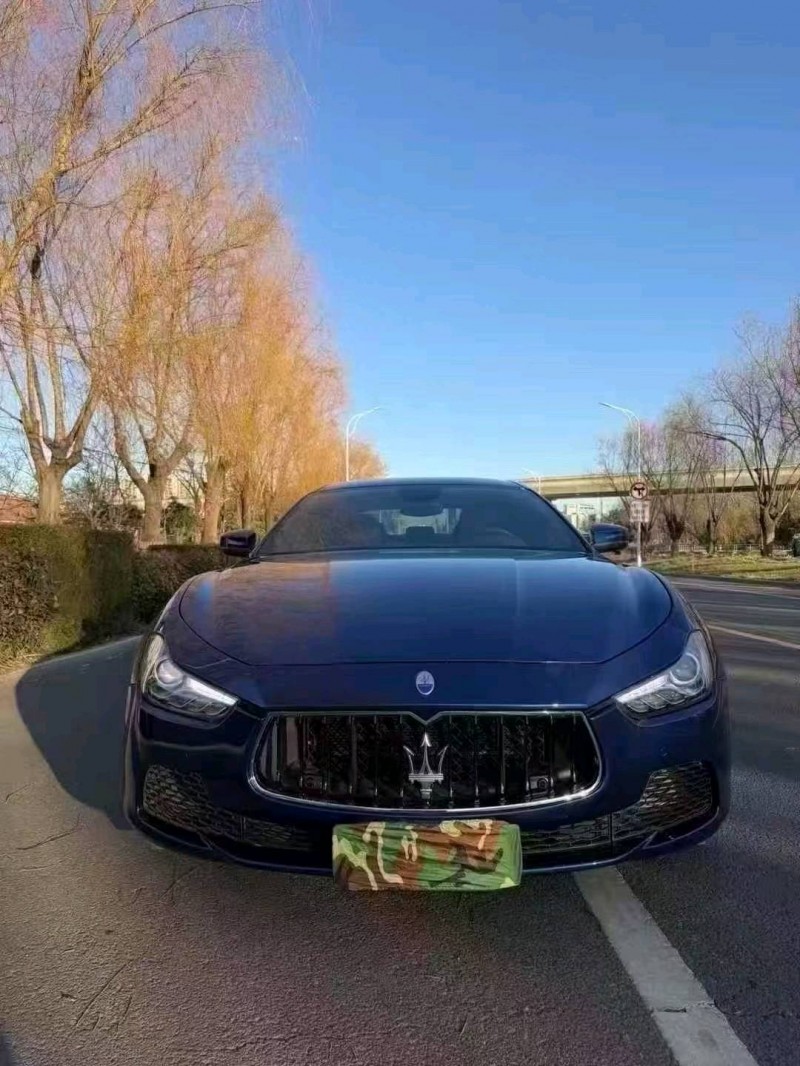 青岛17年玛莎拉蒂Ghibli1