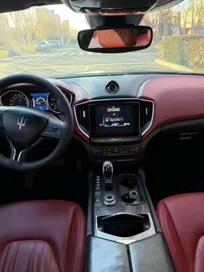 青岛17年玛莎拉蒂Ghibli7