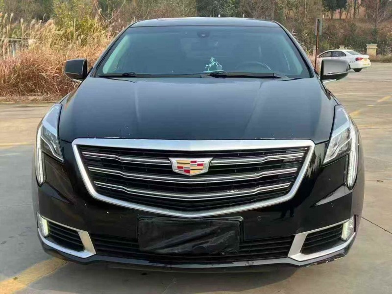 张家界18年凯迪拉克CT61