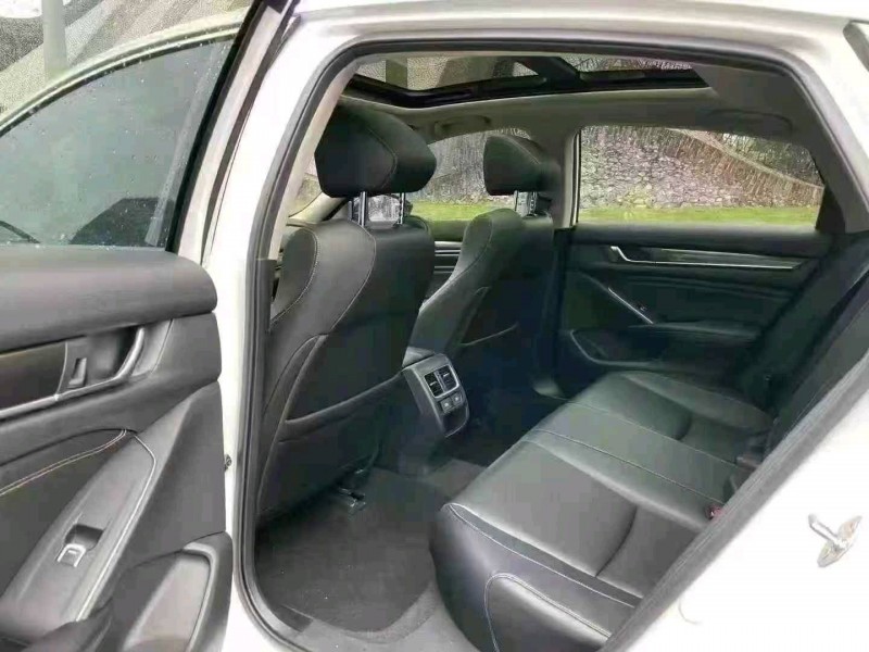 深圳23年本田雅阁4