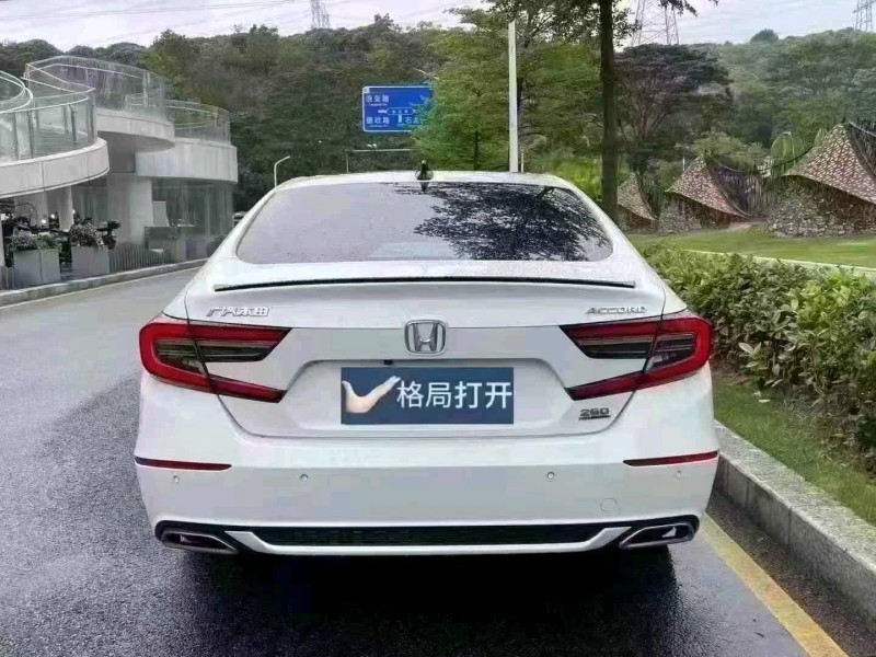 深圳23年本田雅阁8