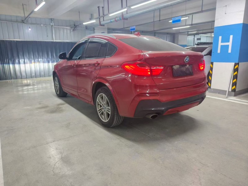 成都17年宝马X48