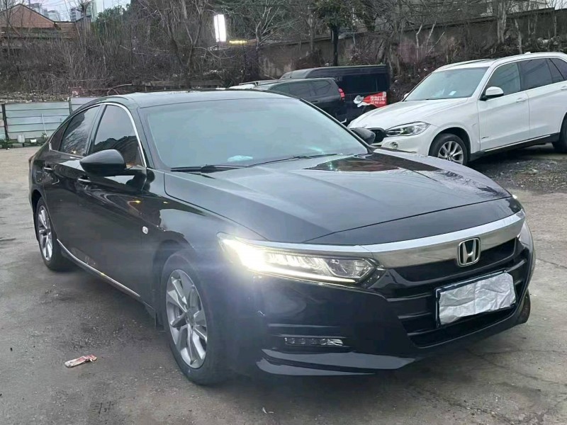 娄底20年本田雅阁2