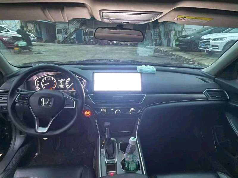 娄底20年本田雅阁5