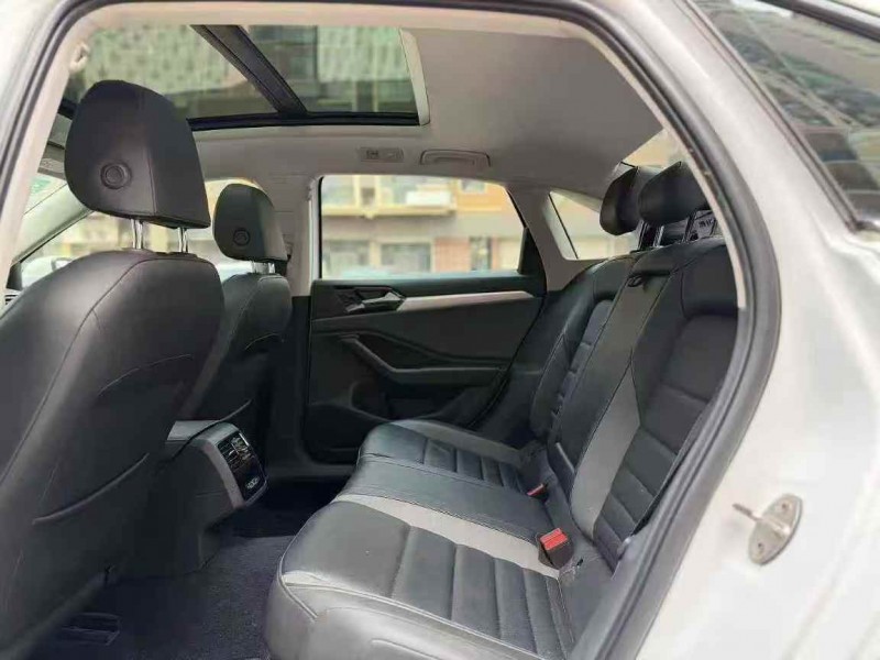 东营19年大众速腾5