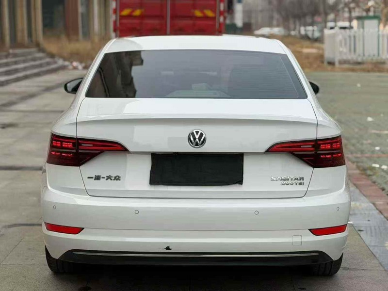 东营19年大众速腾9