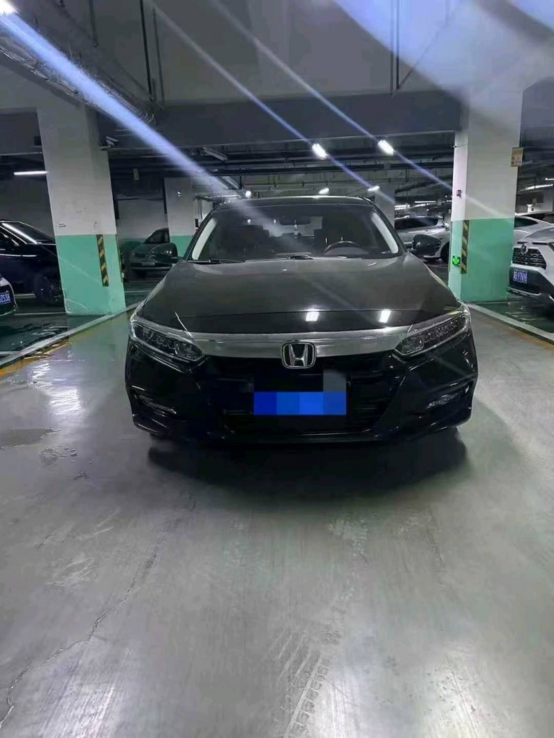 石家庄19年本田雅阁1