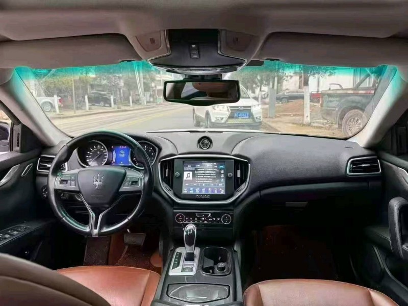 安顺16年玛莎拉蒂Ghibli7