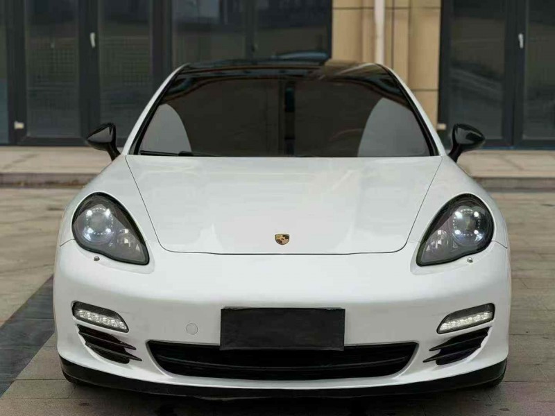 潍坊12年保时捷帕拉梅拉1