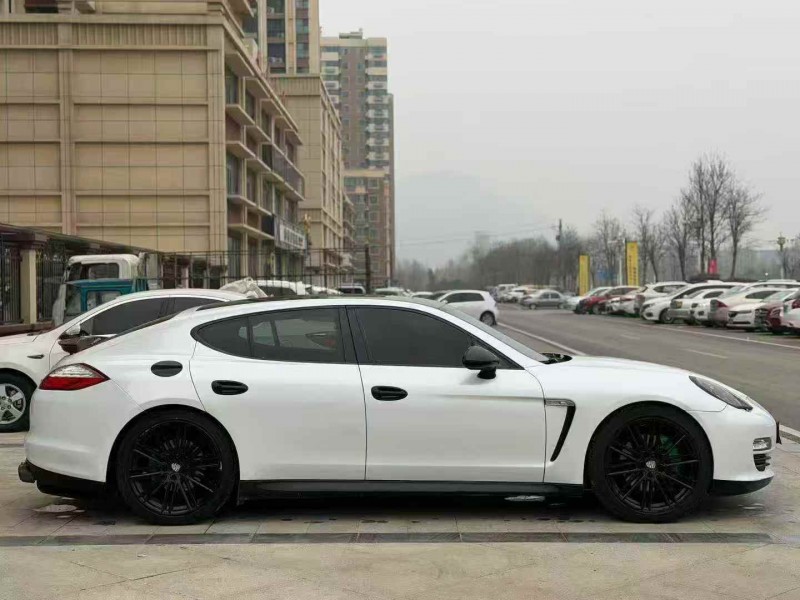 潍坊12年保时捷帕拉梅拉7