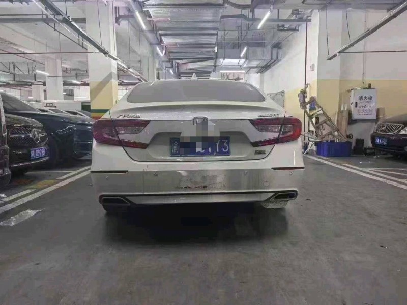 重庆19年本田雅阁3