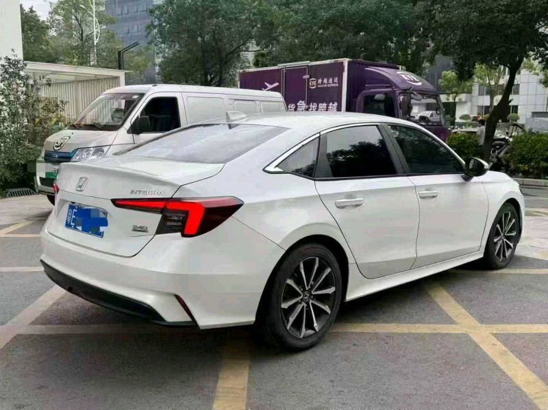 广州23年本田型格8