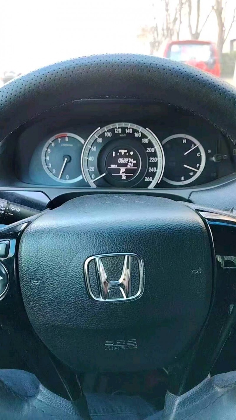 邯郸17年本田雅阁6