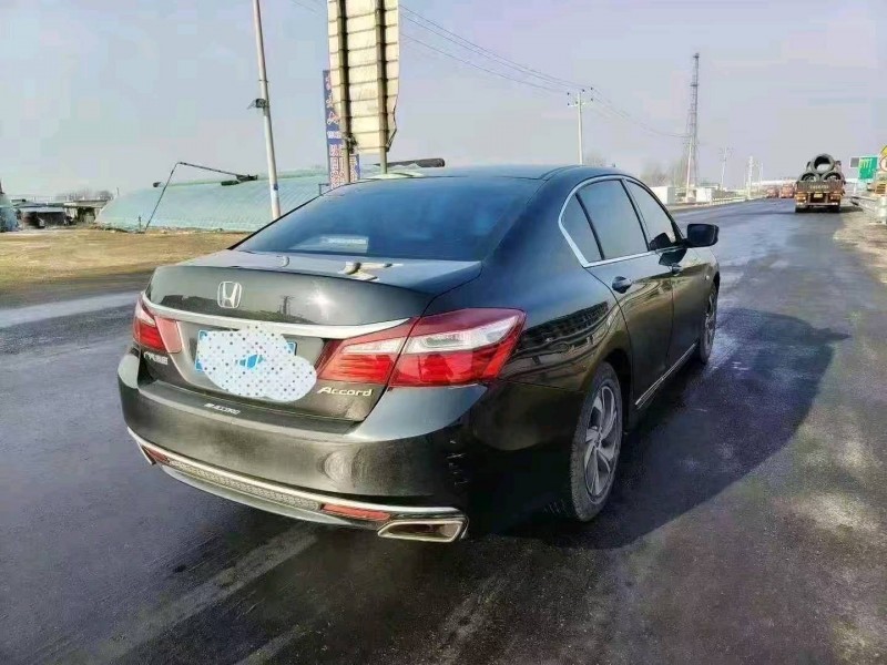 邯郸17年本田雅阁7