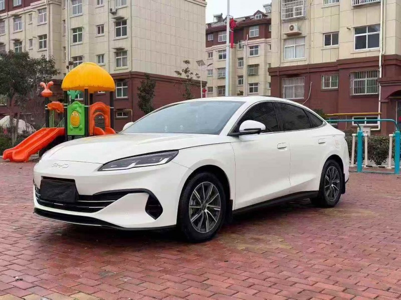 东营24年比亚迪海豹2