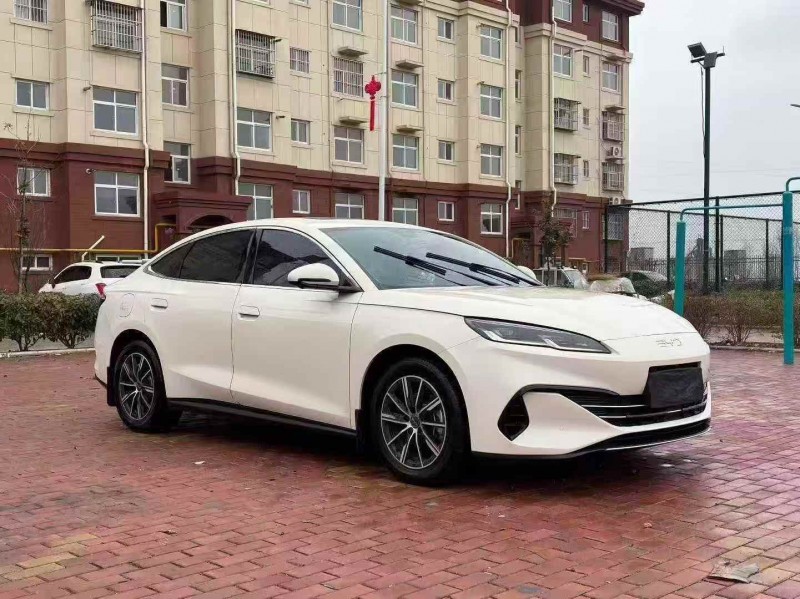 东营24年比亚迪海豹3