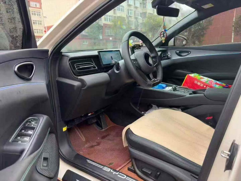 东营24年比亚迪海豹4