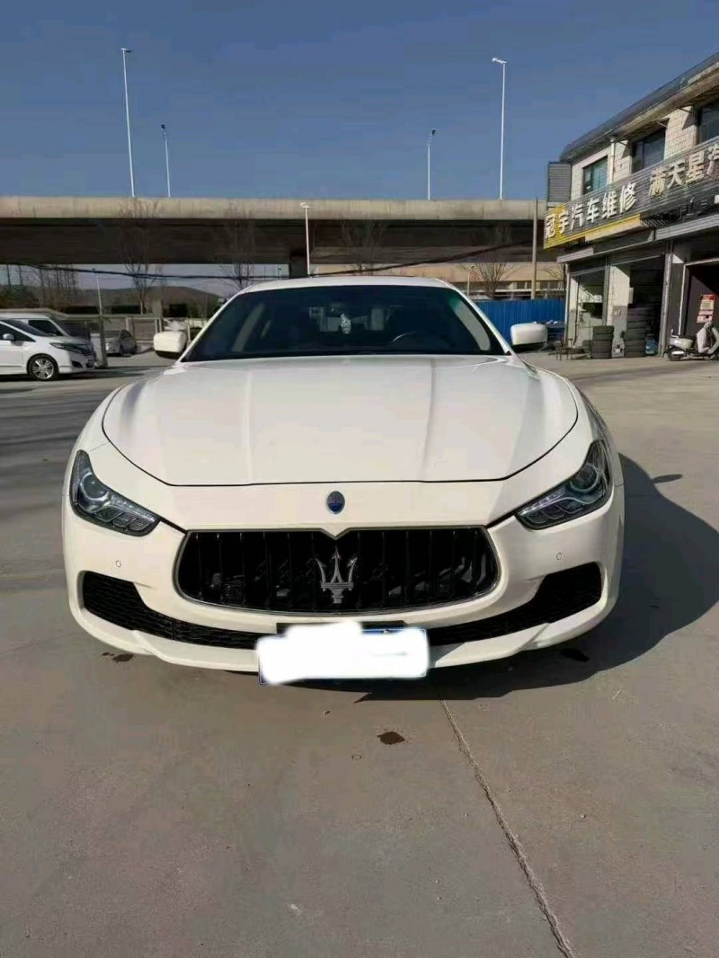 青岛15年玛莎拉蒂Ghibli1