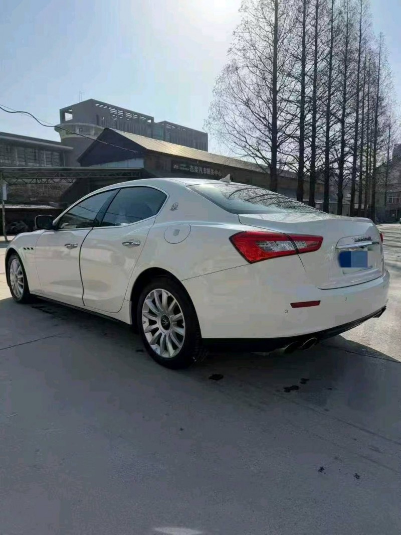 青岛15年玛莎拉蒂Ghibli4