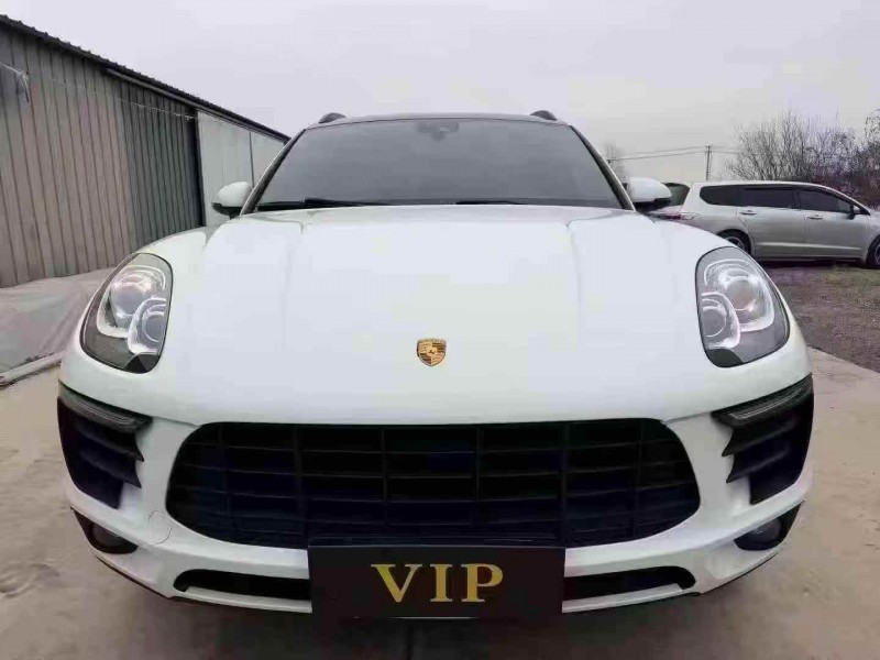 济宁17年保时捷Macan1
