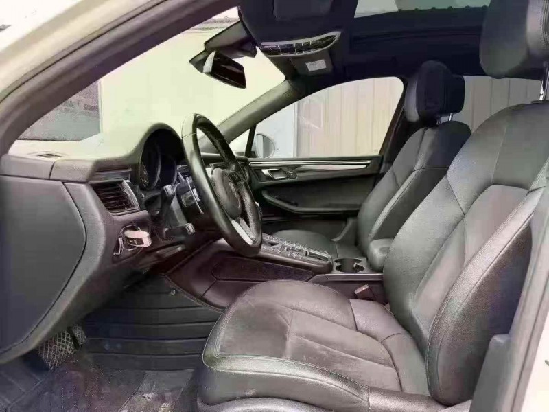 济宁17年保时捷Macan4