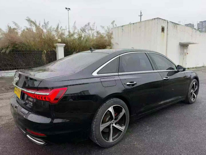 南宁19年奥迪A6L8