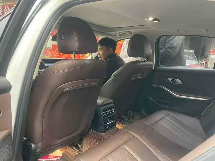 邵阳23年宝马3系7