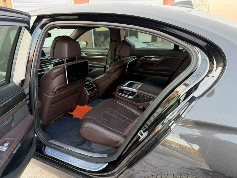 菏泽17年宝马7系3