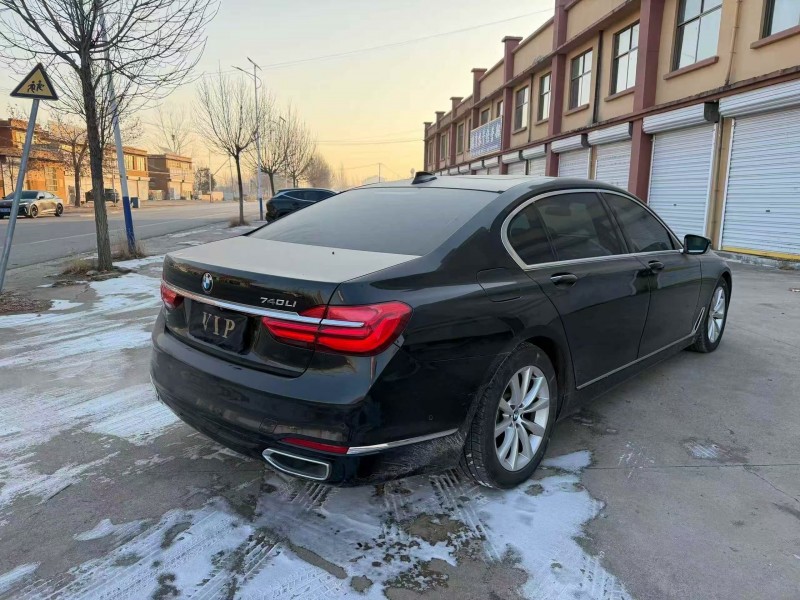 菏泽17年宝马7系4