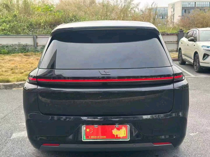 广州24年理想L84